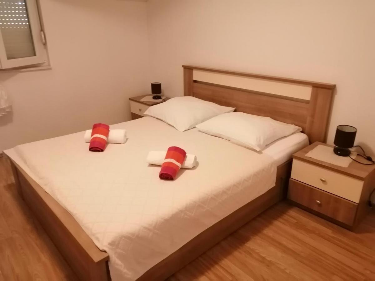 Apartments Saldun トロギール エクステリア 写真
